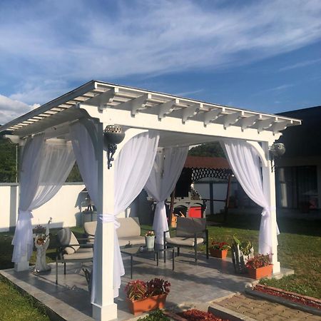Casa Sonya Daire Aninoasa Dış mekan fotoğraf